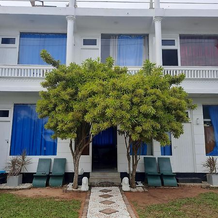 White Surfing Beach Resort อูนาวาตูนา ภายนอก รูปภาพ