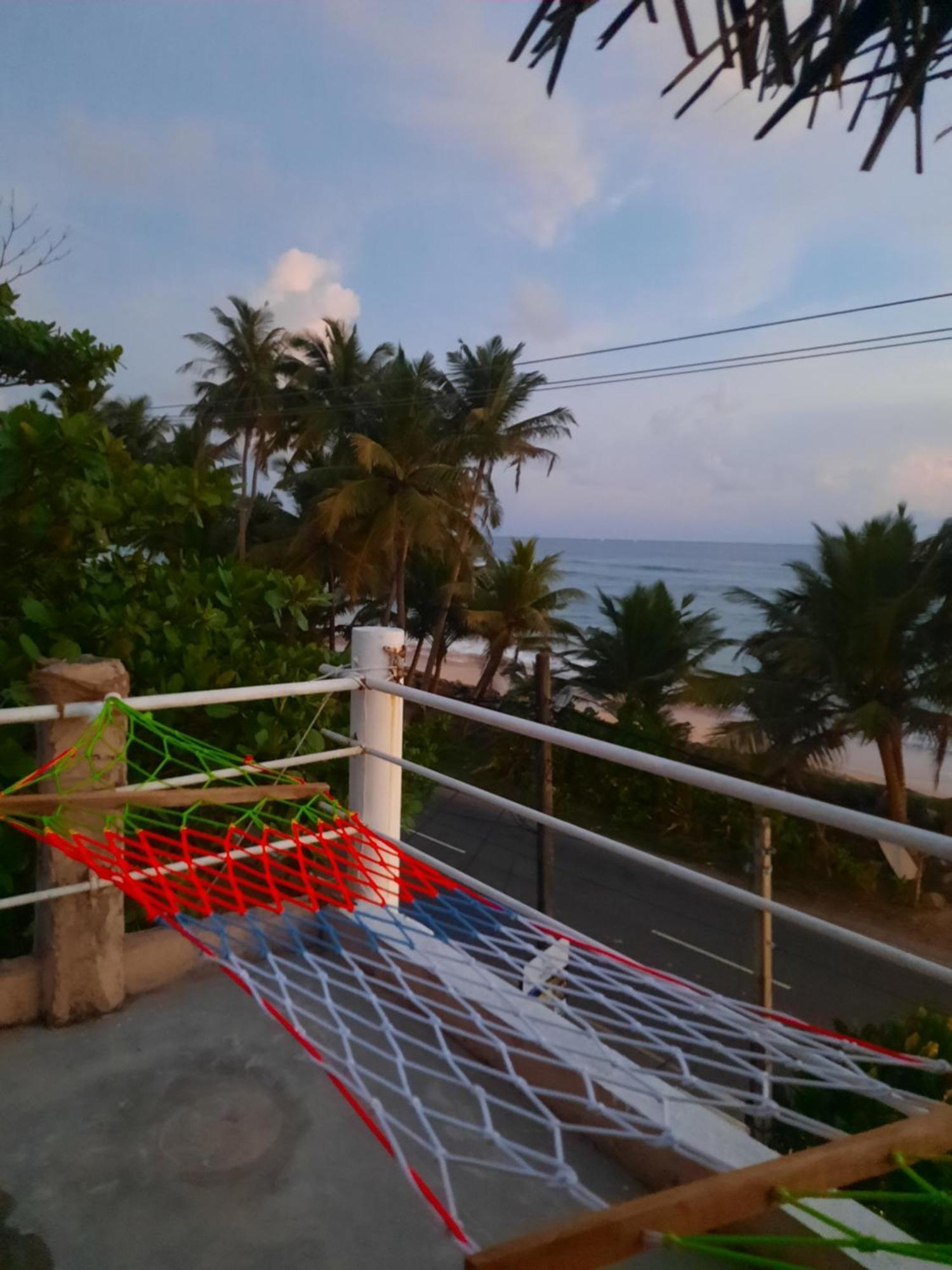 White Surfing Beach Resort อูนาวาตูนา ภายนอก รูปภาพ