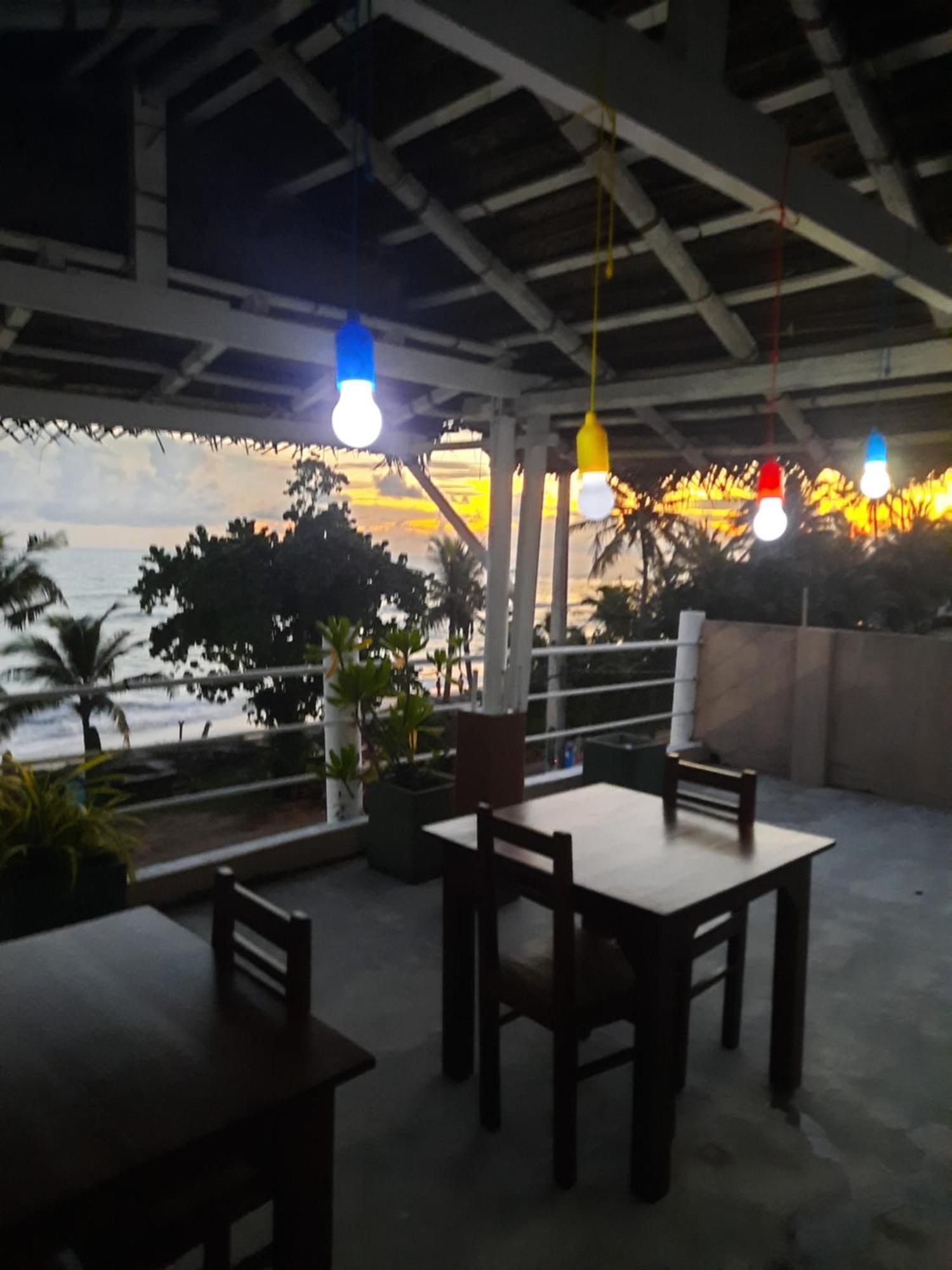 White Surfing Beach Resort อูนาวาตูนา ภายนอก รูปภาพ