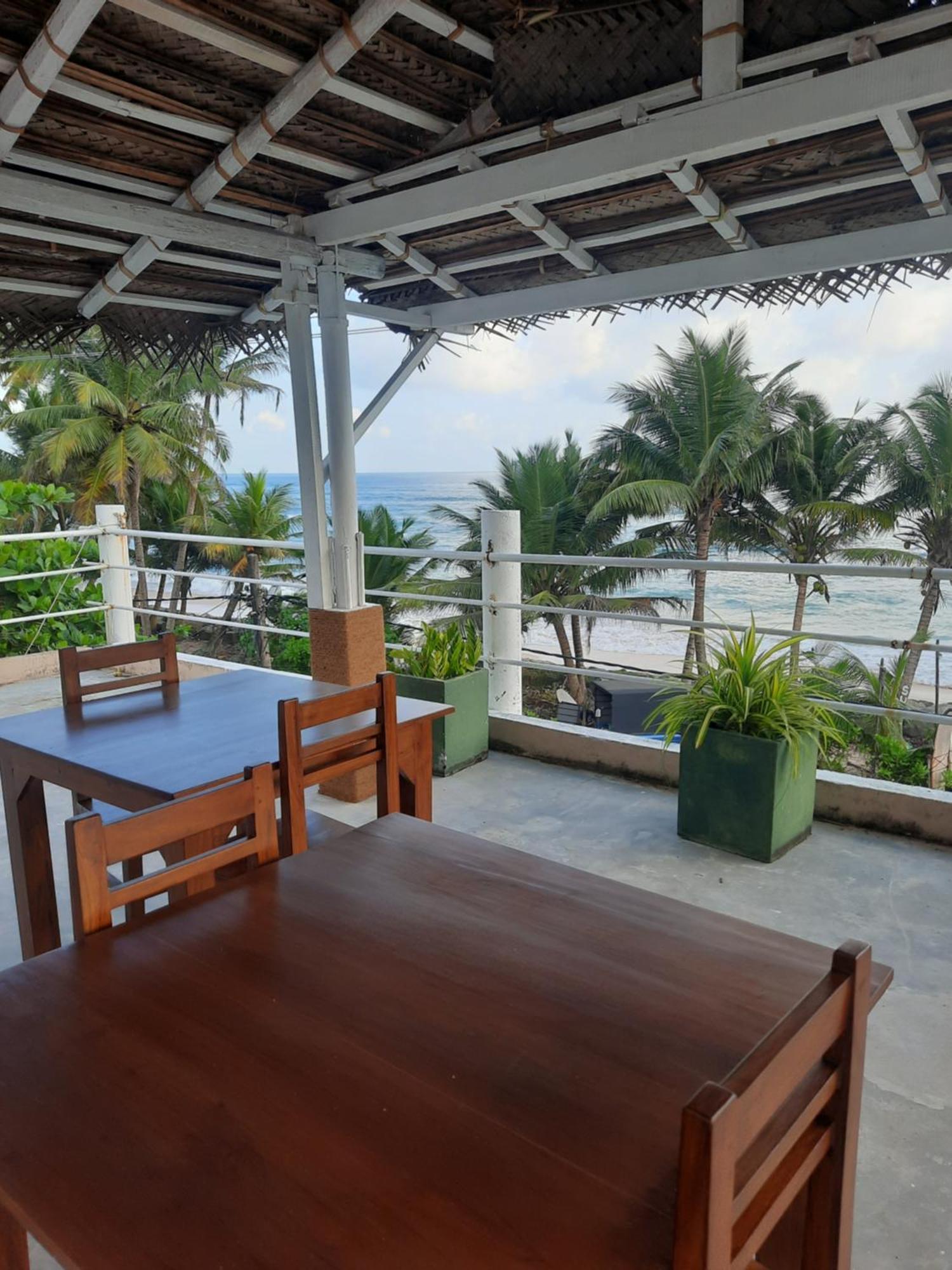 White Surfing Beach Resort อูนาวาตูนา ภายนอก รูปภาพ