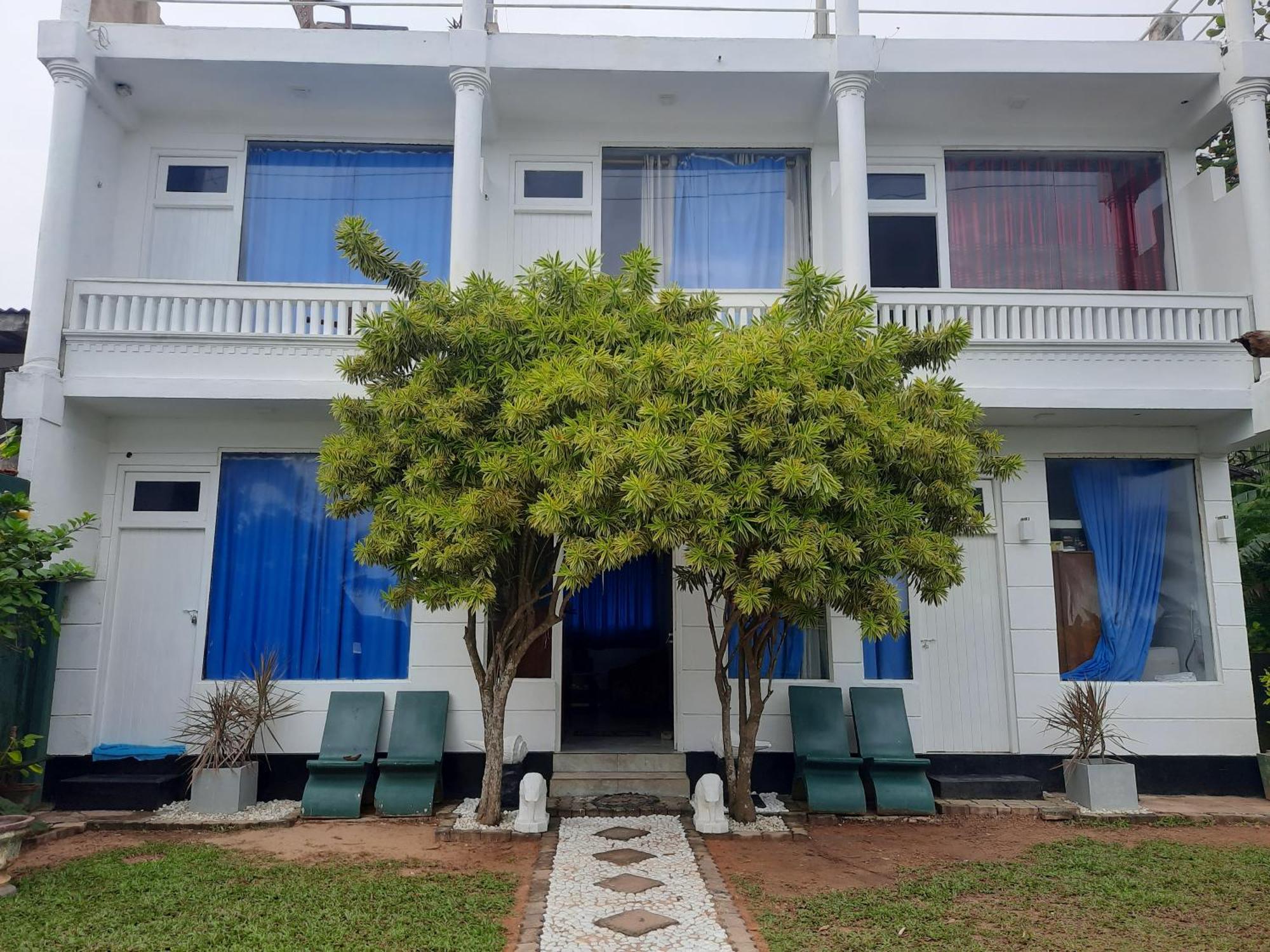 White Surfing Beach Resort อูนาวาตูนา ภายนอก รูปภาพ