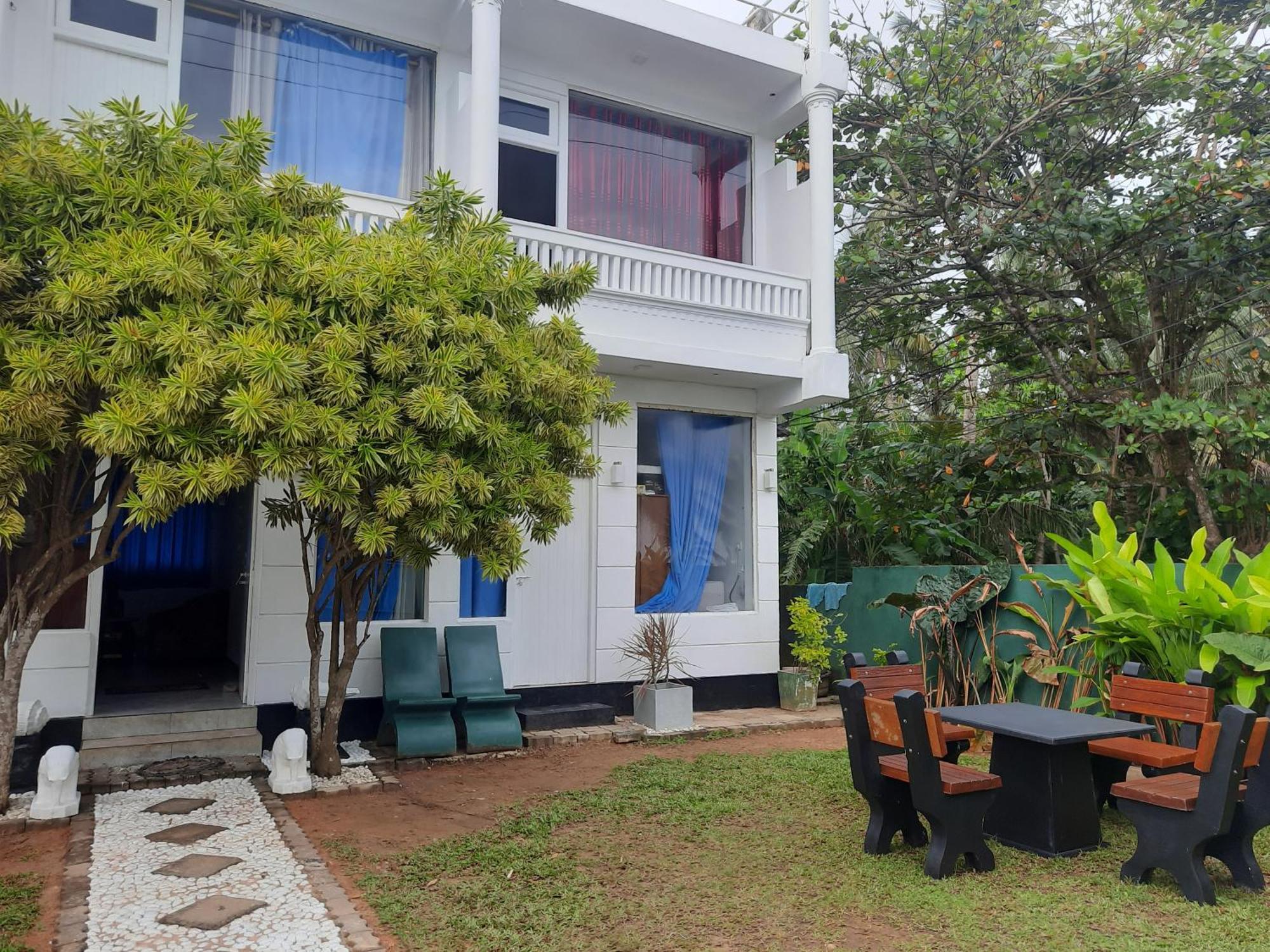 White Surfing Beach Resort อูนาวาตูนา ภายนอก รูปภาพ