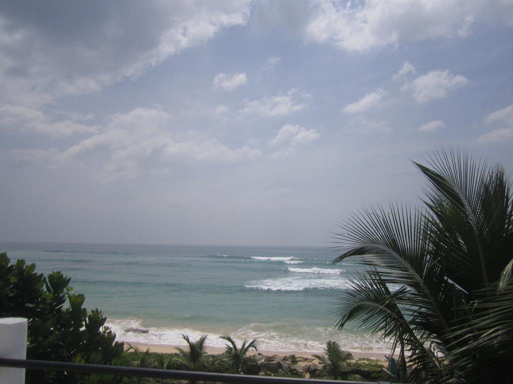 White Surfing Beach Resort อูนาวาตูนา ภายนอก รูปภาพ
